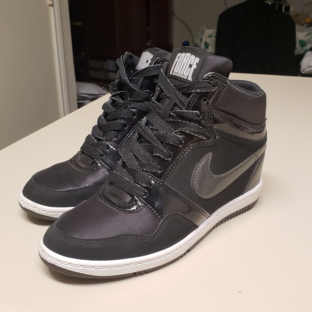 Nike Force wedge sneakers size 8